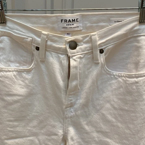 FRAME DENIM THE STEVIE CROP WHITE JEAN SIZE 24
